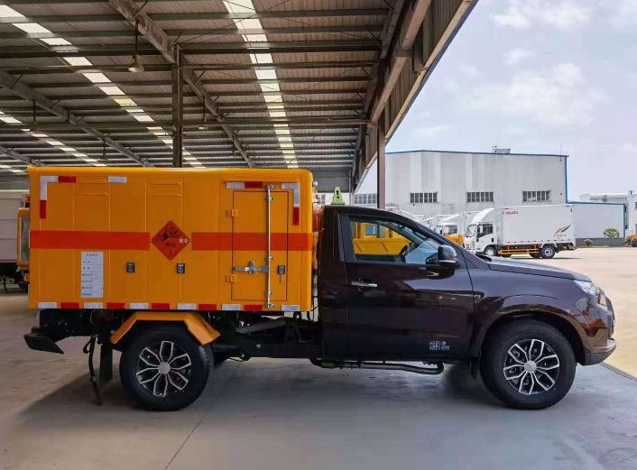 仁寿凯龙矿山设备爆破器材运输车安全性如何？