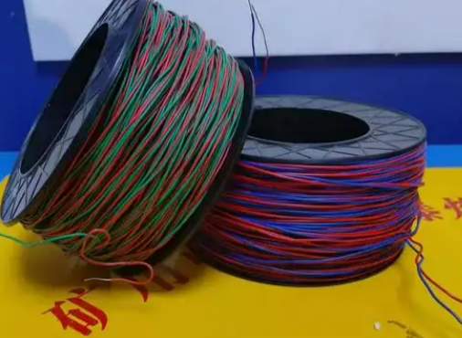 仁寿放炮线的主要材质有哪些？不同材质的适用场景有何区别？